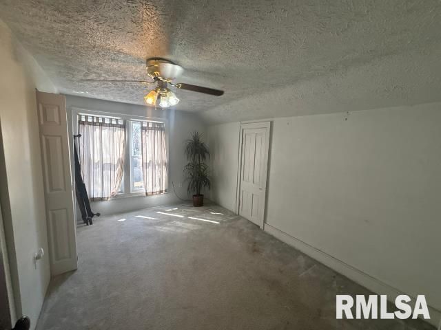 706 W South Grand Avenue, Springfield, IL 62704