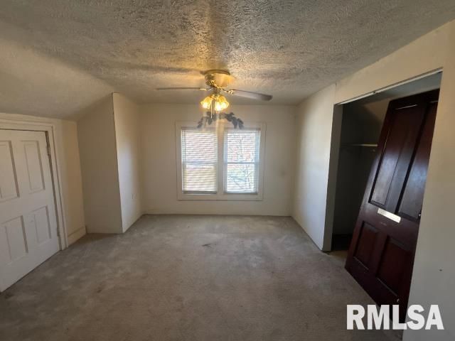 706 W South Grand Avenue, Springfield, IL 62704