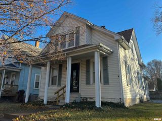 706 W South Grand Avenue, Springfield, IL 62704