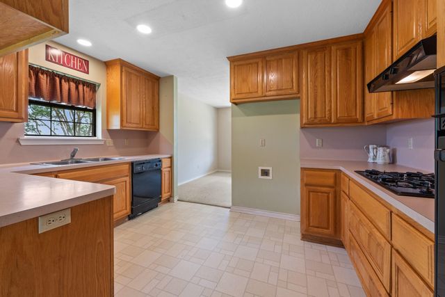 9393 Locke Road, Bryan, TX 77808