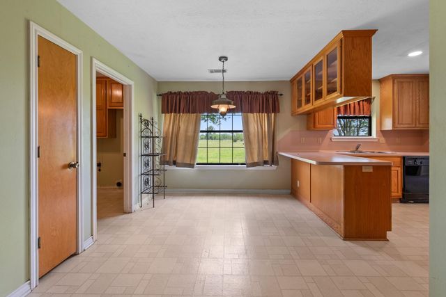 9393 Locke Road, Bryan, TX 77808