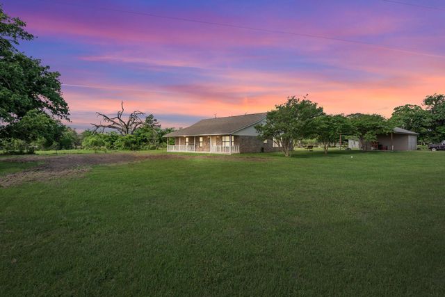9393 Locke Road, Bryan, TX 77808