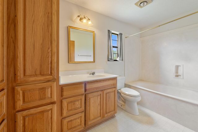 9393 Locke Road, Bryan, TX 77808
