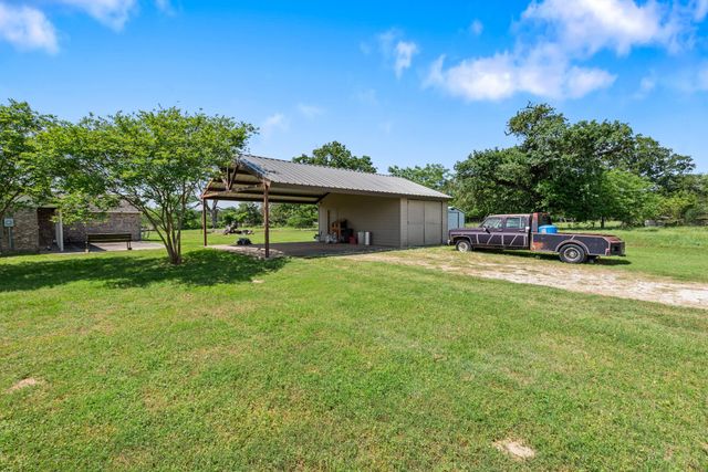 9393 Locke Road, Bryan, TX 77808