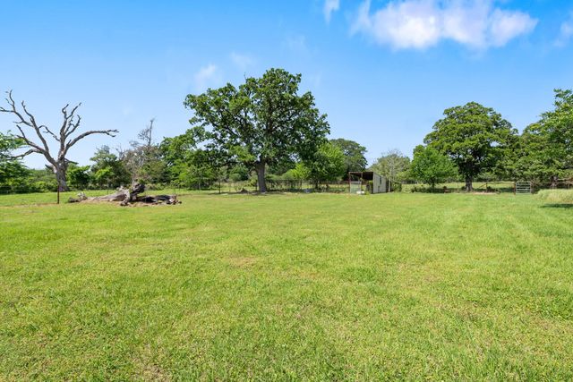 9393 Locke Road, Bryan, TX 77808