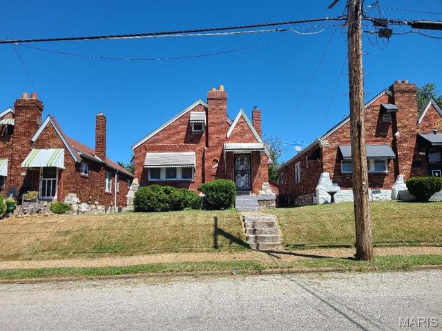 1365 Switzer Avenue, St Louis, MO 63147