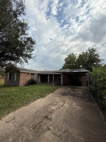 3902 Aledo Street, Houston, TX 77051