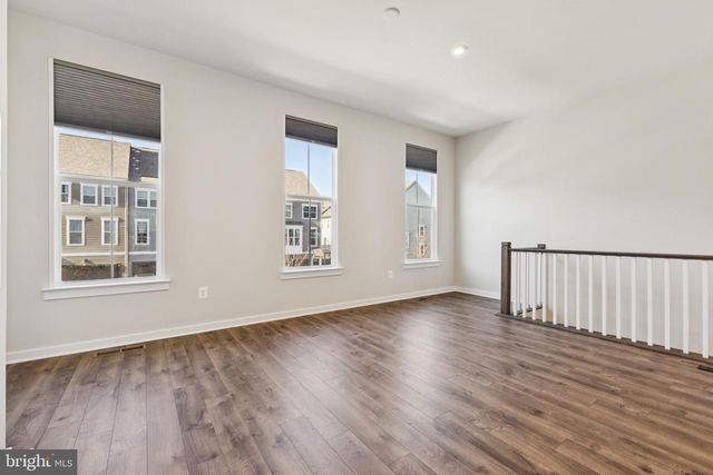 1697 BEECH LEAF ST, Dumfries, VA 22026