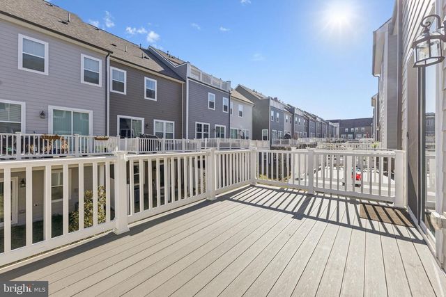 1697 BEECH LEAF ST, Dumfries, VA 22026