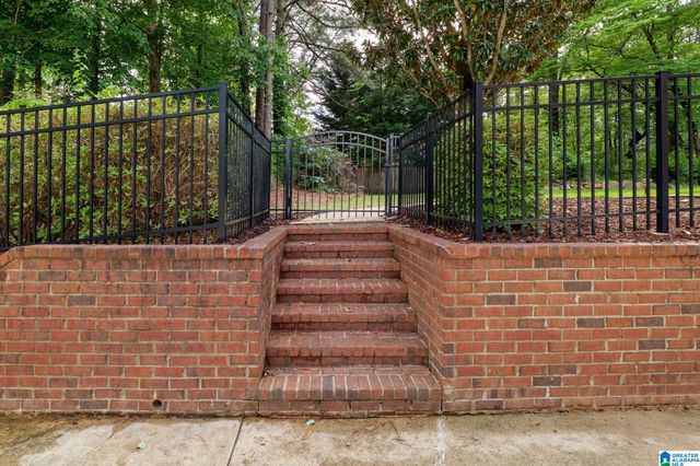 3096 HIGHLAND LAKES ROAD, Birmingham, AL 35242
