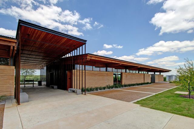 504 River Overlook RD, Georgetown, TX 78628