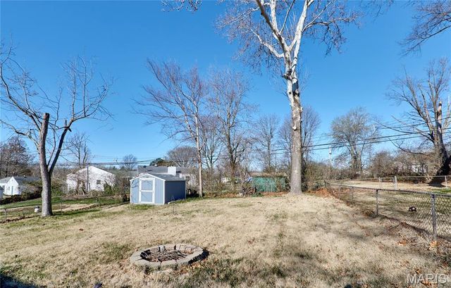 429 Fairview Court, Ballwin, MO 63021