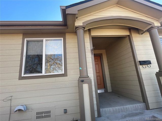 240 S Irving St, Denver, CO 80219