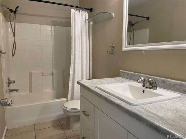 240 S Irving St, Denver, CO 80219