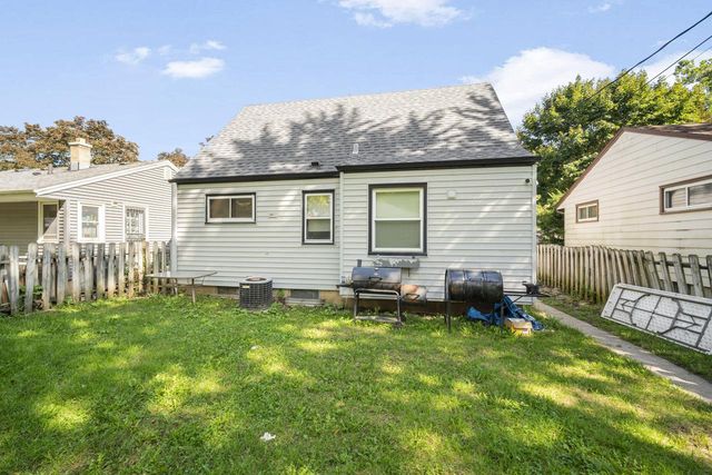 5859 N 66th STREET, Milwaukee, WI 53218