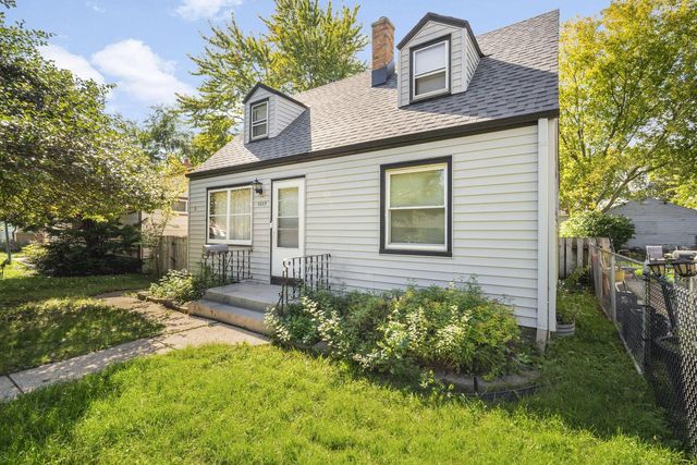 5859 N 66th STREET, Milwaukee, WI 53218