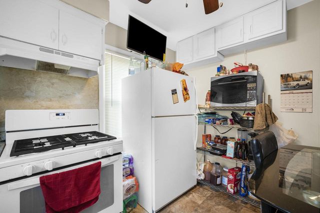 5859 N 66th STREET, Milwaukee, WI 53218