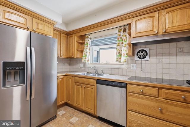 161 CROCKETT RD, Warminster, PA 18974