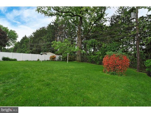 161 CROCKETT RD, Warminster, PA 18974