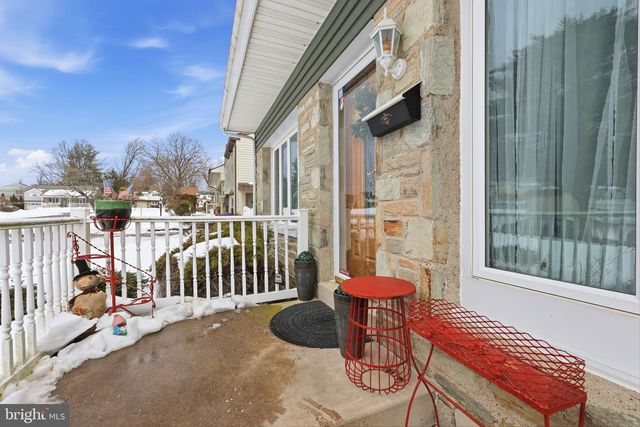 161 CROCKETT RD, Warminster, PA 18974