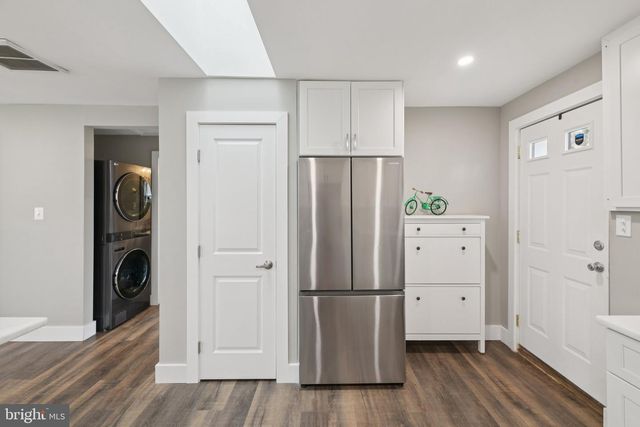 8422 WOODLAWN ST, Alexandria, VA 22309