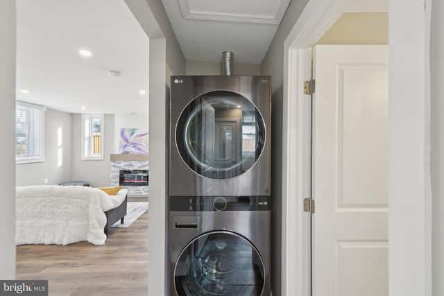 8422 WOODLAWN ST, Alexandria, VA 22309