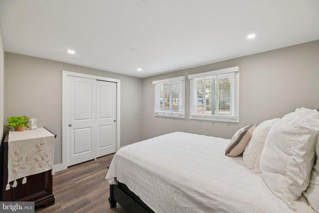 8422 WOODLAWN ST, Alexandria, VA 22309