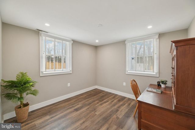 8422 WOODLAWN ST, Alexandria, VA 22309