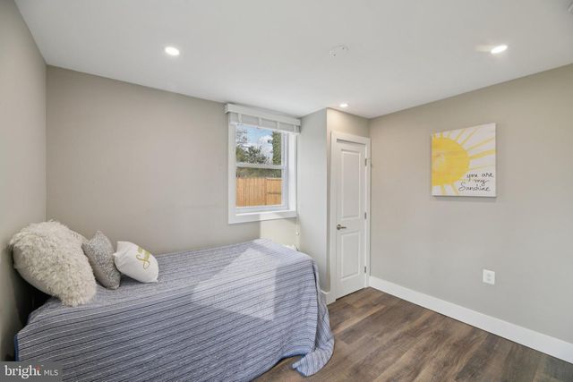 8422 WOODLAWN ST, Alexandria, VA 22309