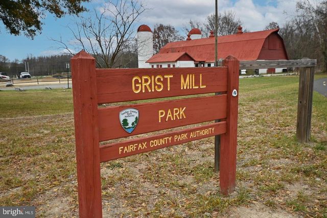 8422 WOODLAWN ST, Alexandria, VA 22309