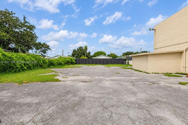2401 NW 79th Street, Miami, FL 33147