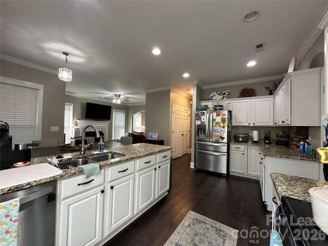 819 Stargard Court, Charlotte, NC 28270