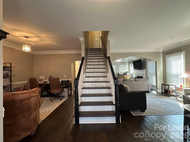 819 Stargard Court, Charlotte, NC 28270
