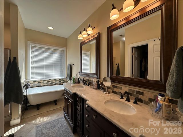 819 Stargard Court, Charlotte, NC 28270
