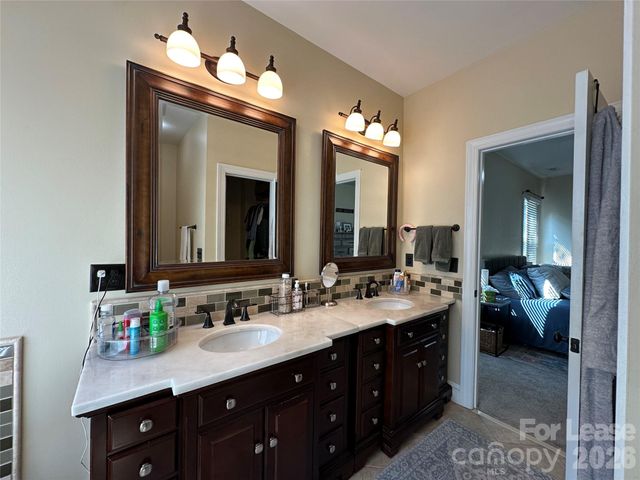 819 Stargard Court, Charlotte, NC 28270