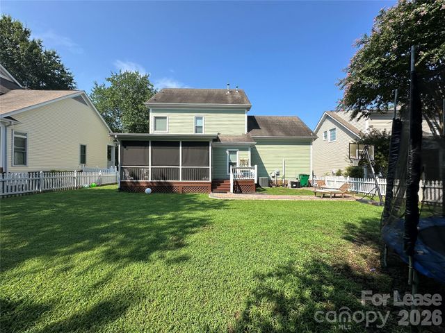 819 Stargard Court, Charlotte, NC 28270