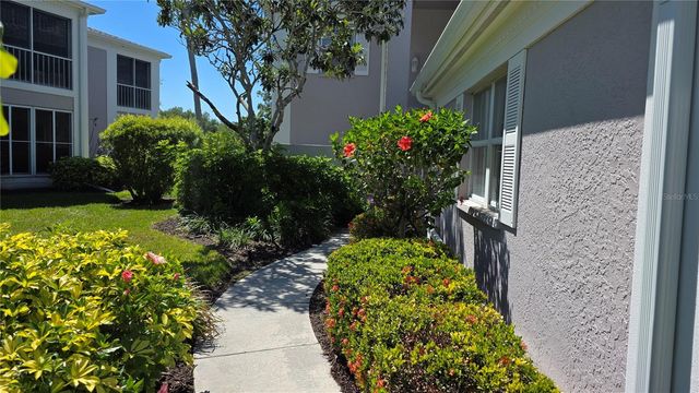 5710 SHEFFIELD GREENE CIRCLE 92, Sarasota, FL 34235