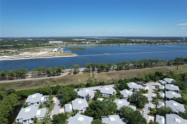 5710 SHEFFIELD GREENE CIRCLE 92, Sarasota, FL 34235