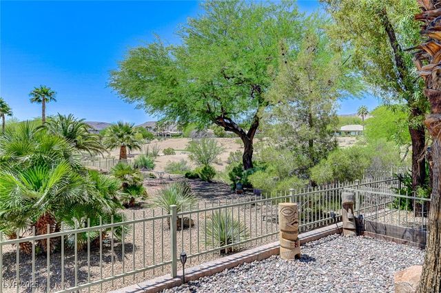 10237 Andante Court, Las Vegas, NV 89135