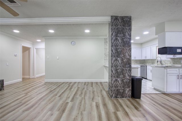 4410 Belle Park Drive, Houston, TX 77072