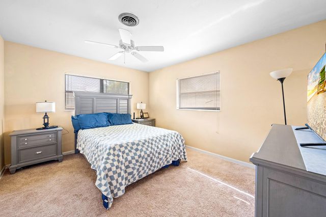 5340 NE 17th Ave, Fort Lauderdale, FL 33334