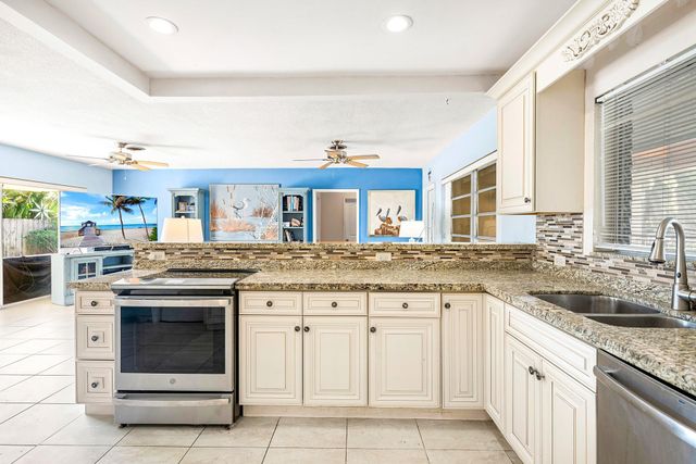 5340 NE 17th Ave, Fort Lauderdale, FL 33334