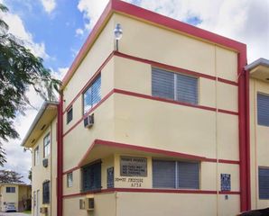 71 NW 76th St 16, Miami, FL 33150