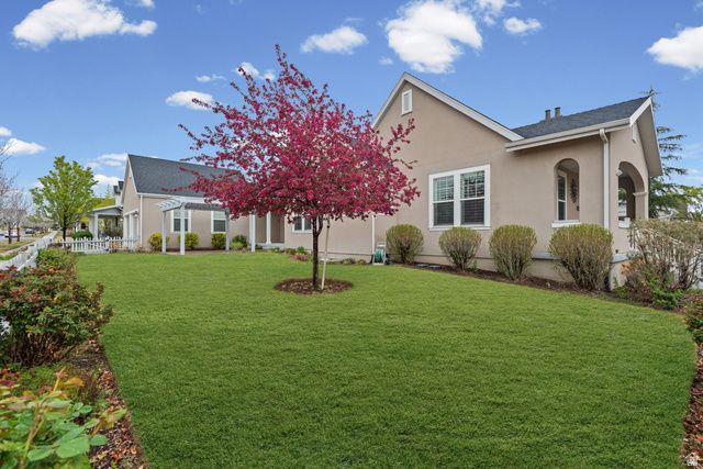 4956 W BLACK TWIG DR, South Jordan, UT 84009
