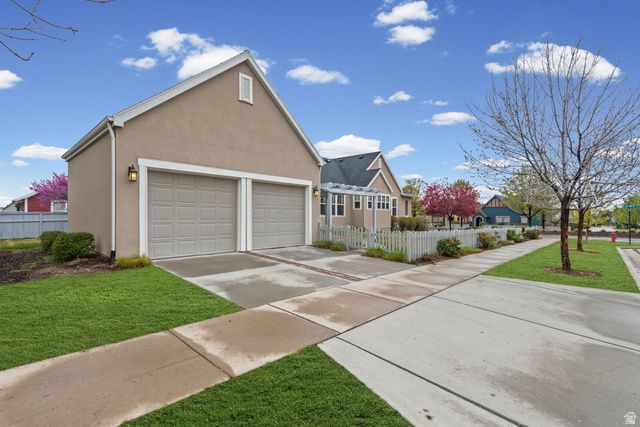 4956 W BLACK TWIG DR, South Jordan, UT 84009