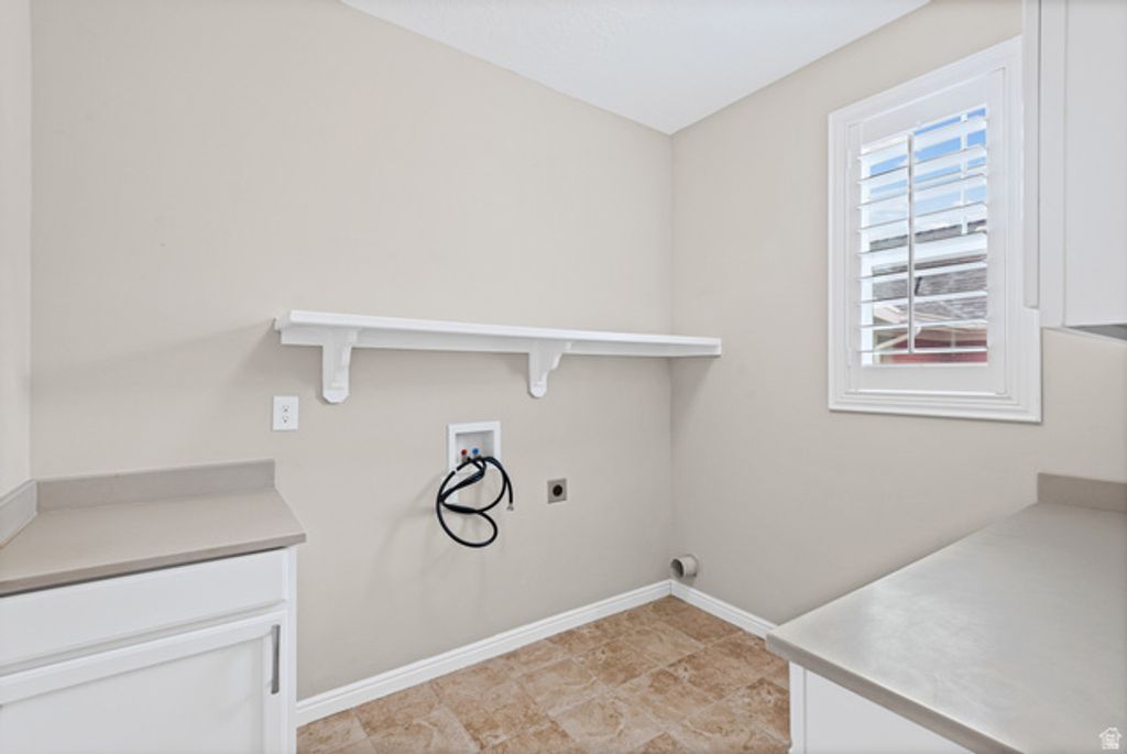 Image 34 of property listing at 4956 W BLACK TWIG DR. DR, South Jordan, UT 84009