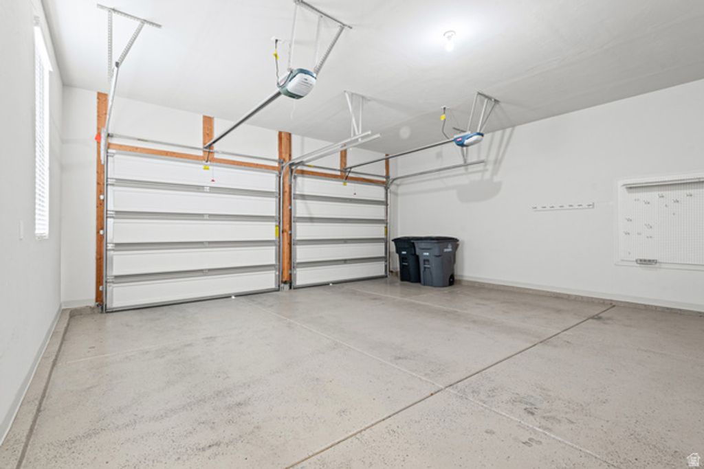 Image 48 of property listing at 4956 W BLACK TWIG DR. DR, South Jordan, UT 84009