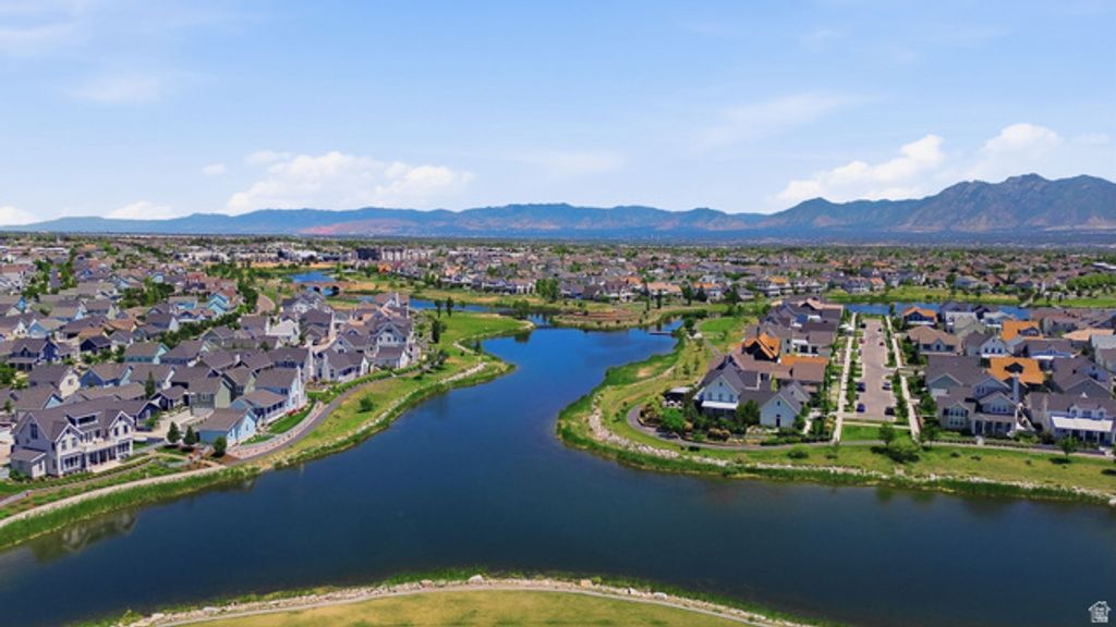 Image 54 of property listing at 4956 W BLACK TWIG DR. DR, South Jordan, UT 84009