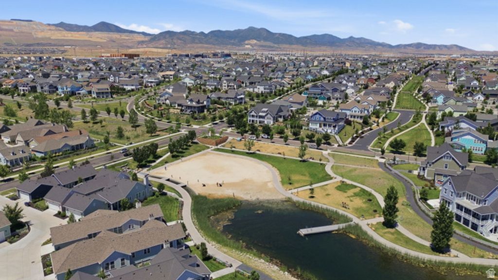 Image 55 of property listing at 4956 W BLACK TWIG DR. DR, South Jordan, UT 84009