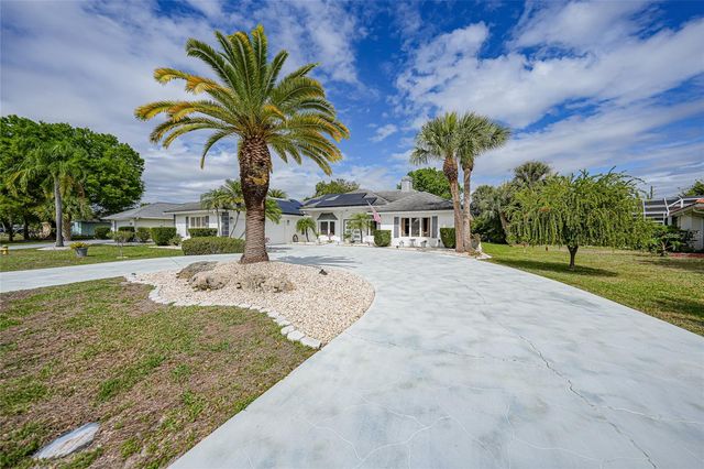 194 MARACAL WAY, Punta Gorda, FL 33983